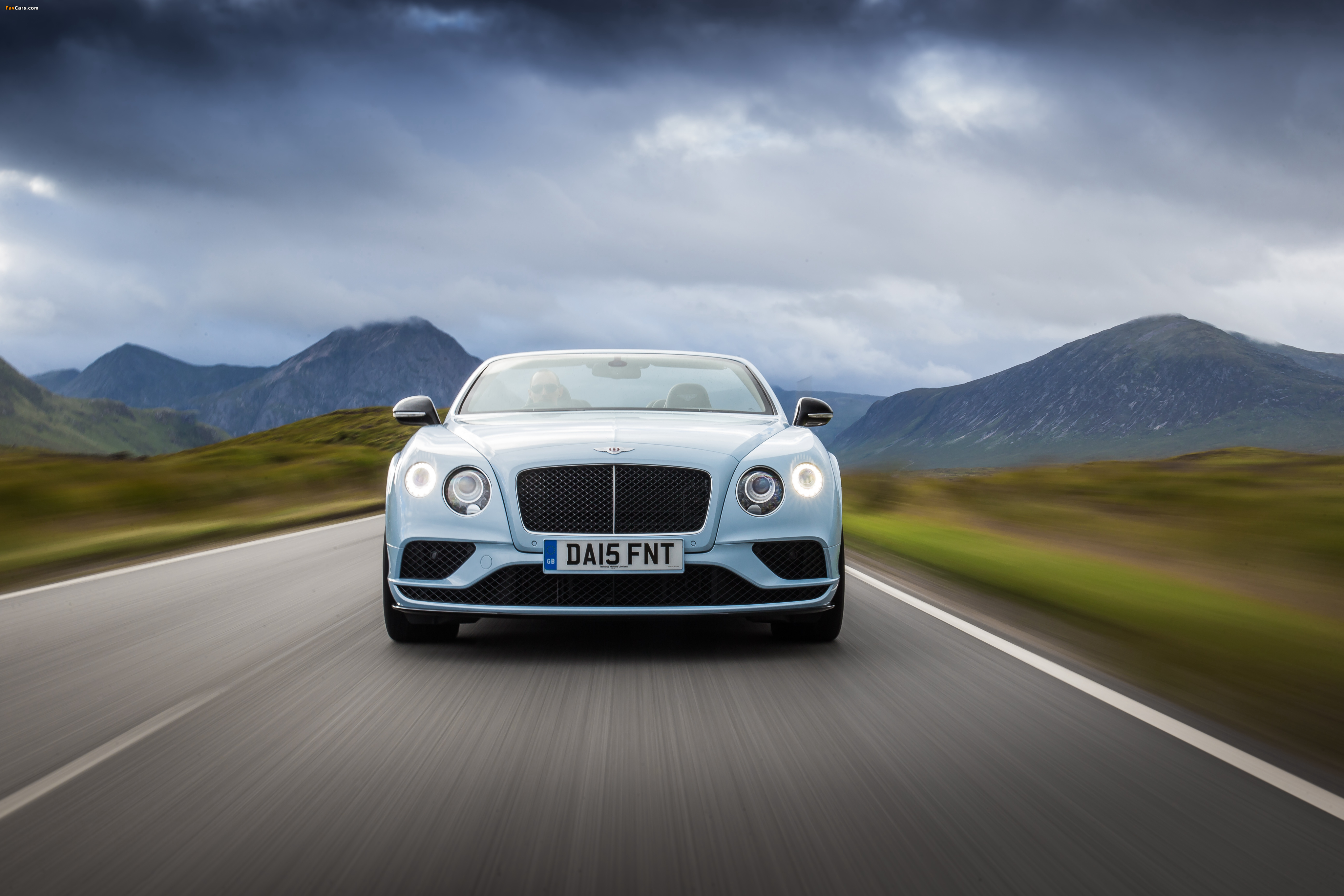 Bentley Continental GT V8 S Convertible UK-spec 2015 photos (4096 x 2731)