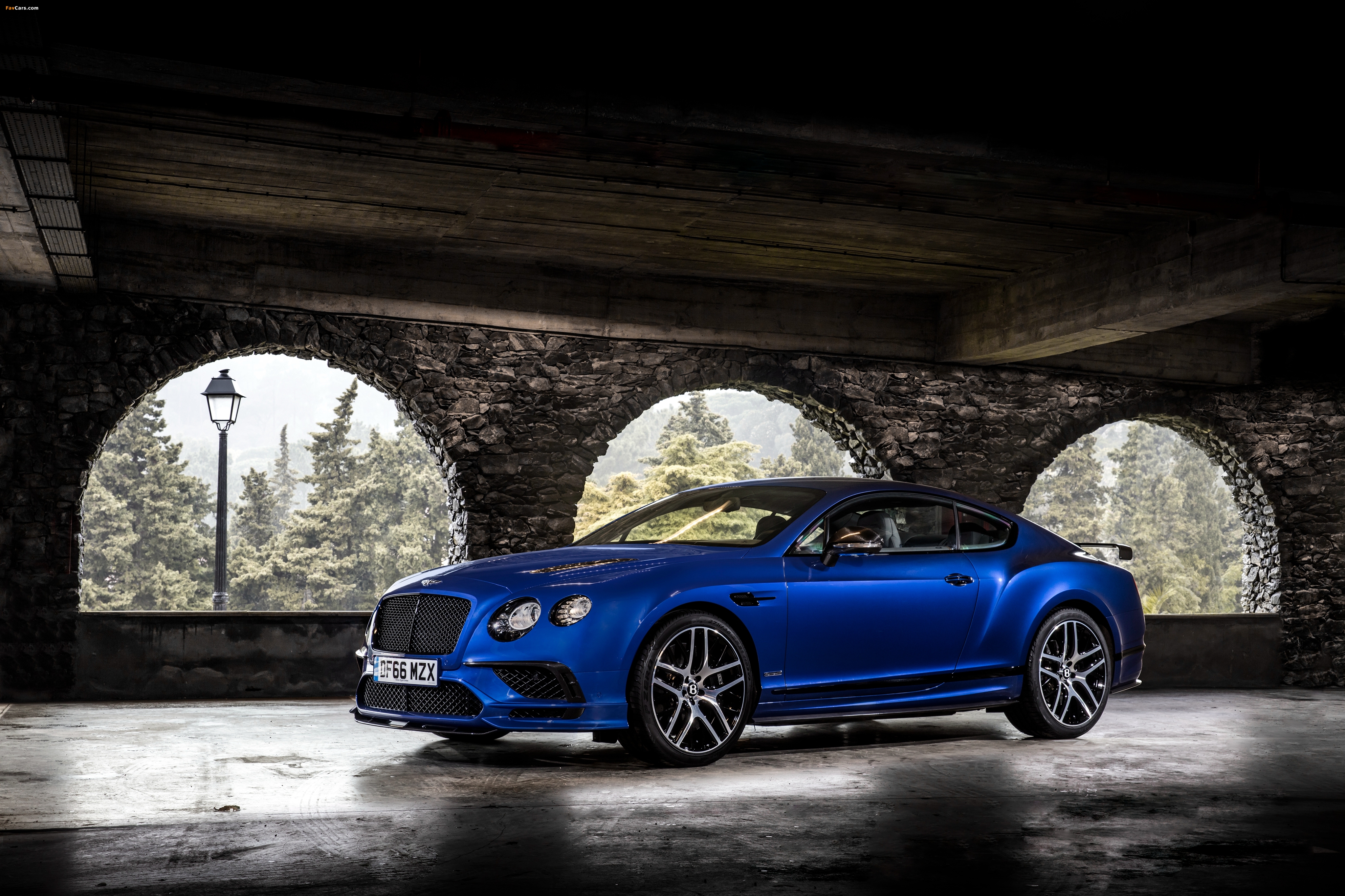 Bentley Continental Supersports 2017 pictures (4096 x 2731)