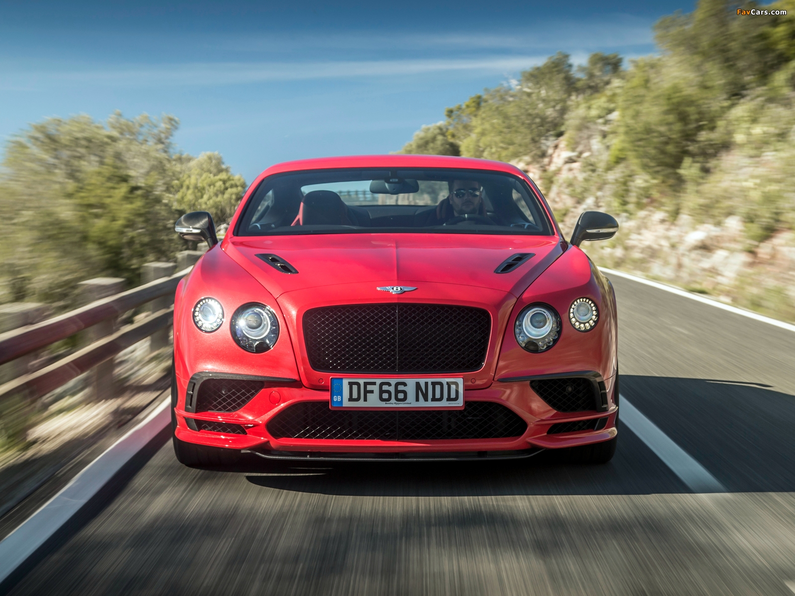 Bentley Continental Supersports 2017 wallpapers (1600 x 1200)