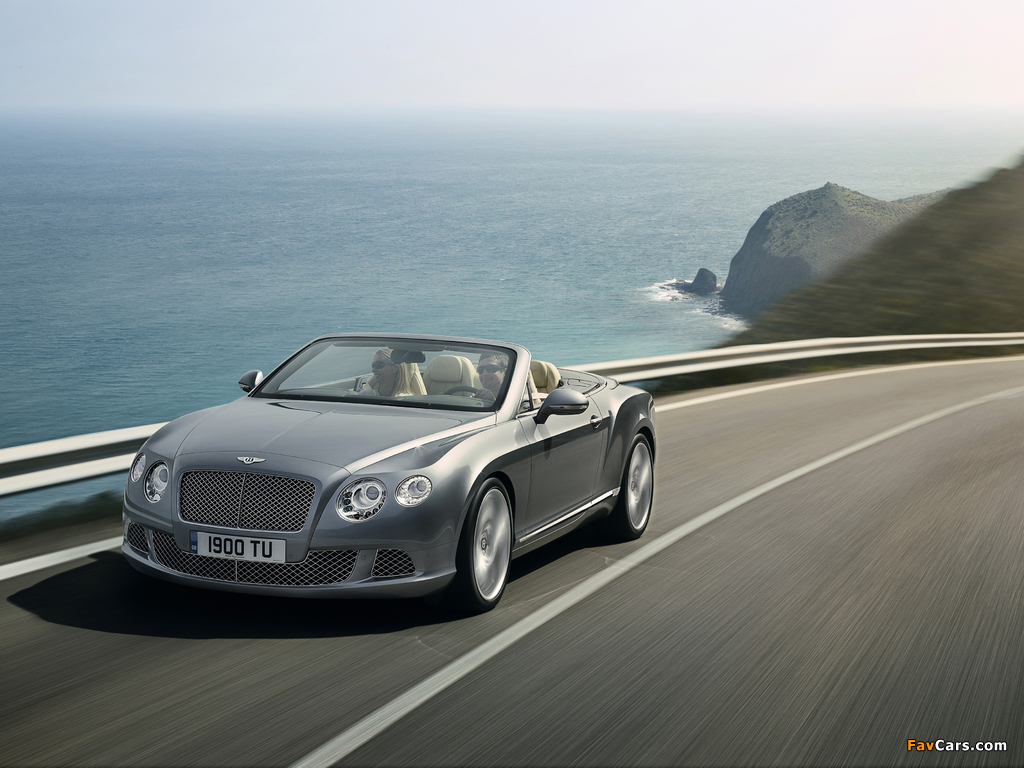 Images of Bentley Continental GT Convertible 2011–15 (1024 x 768)