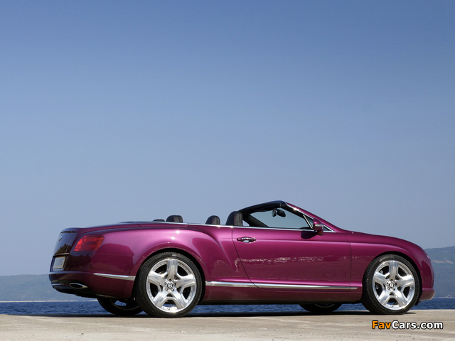 Images of Bentley Continental GTC 2011 (640 x 480)
