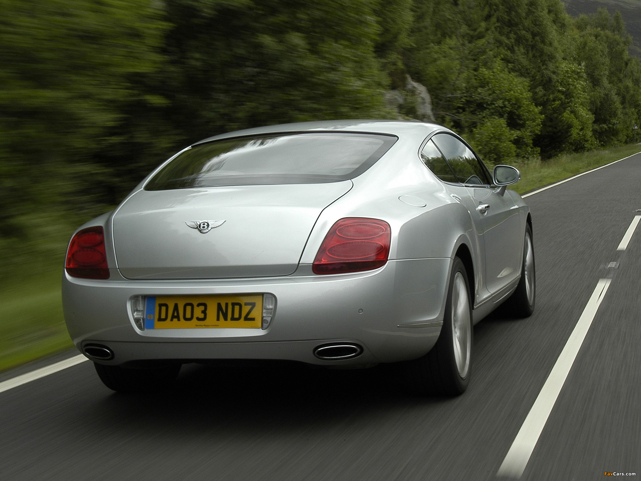 Photos of Bentley Continental GT 2003–07 (2048 x 1536)