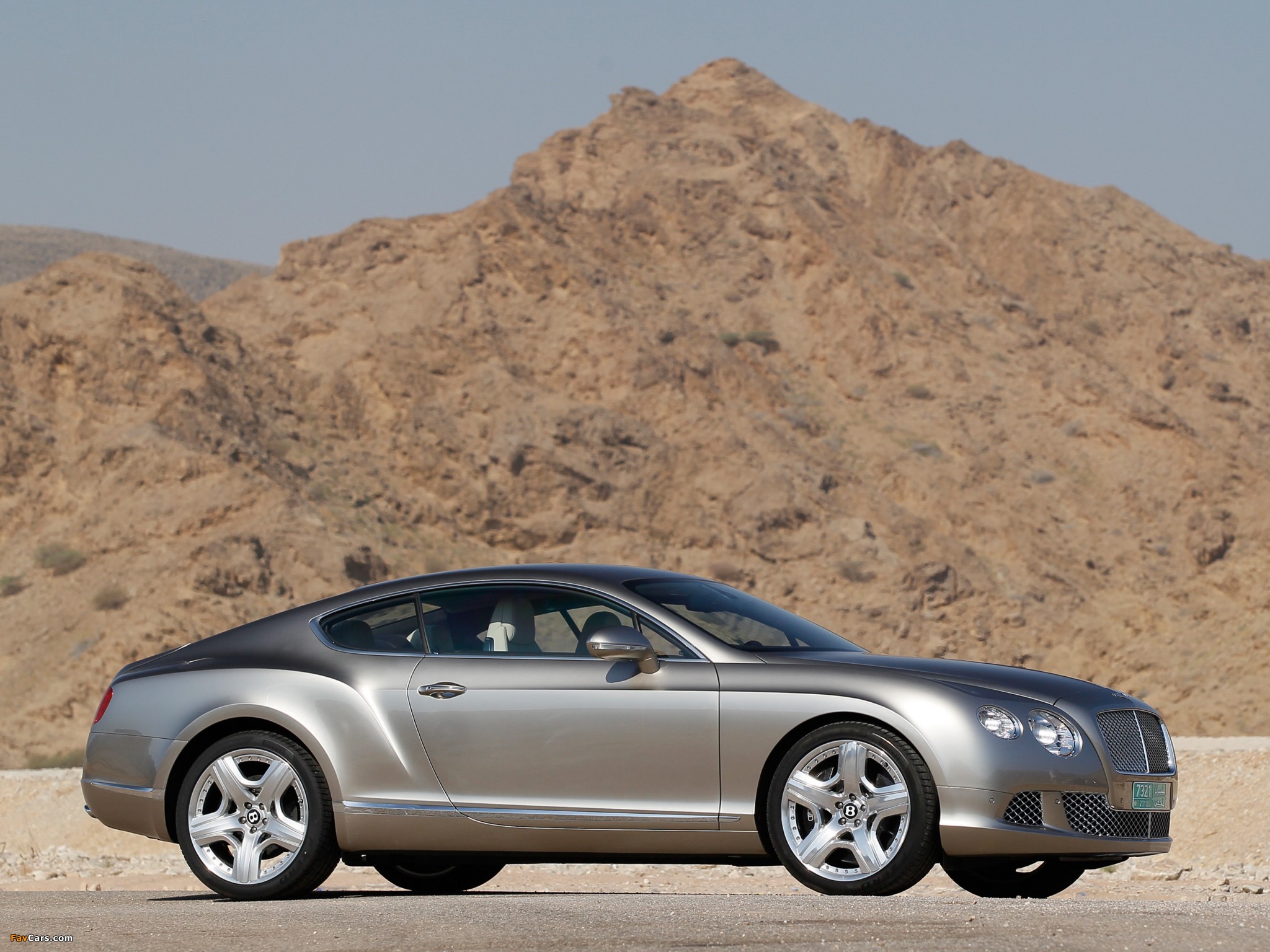Photos of Bentley Continental GT 2011 (2048 x 1536)