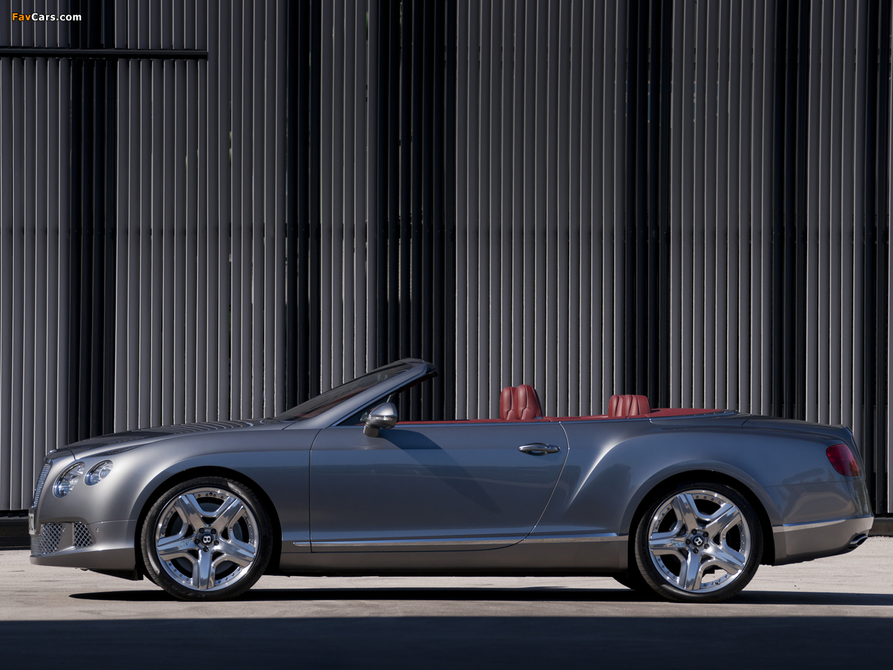 Pictures of Bentley Continental GTC 2011 (1280 x 960)