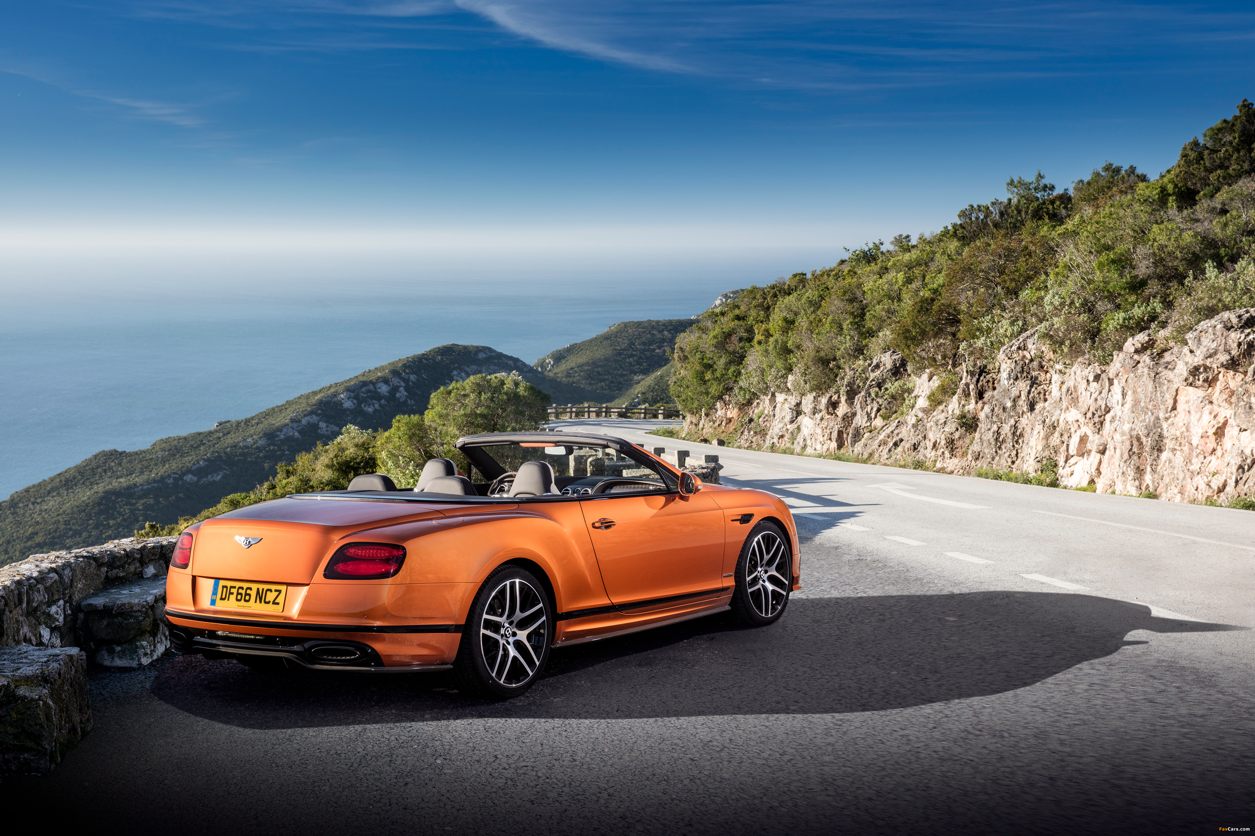 Pictures of Bentley Continental Supersports Convertible 2017 (4096 x 2731)