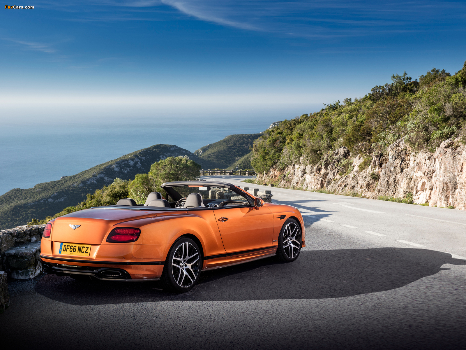 Pictures of Bentley Continental Supersports Convertible 2017 (1600 x 1200)