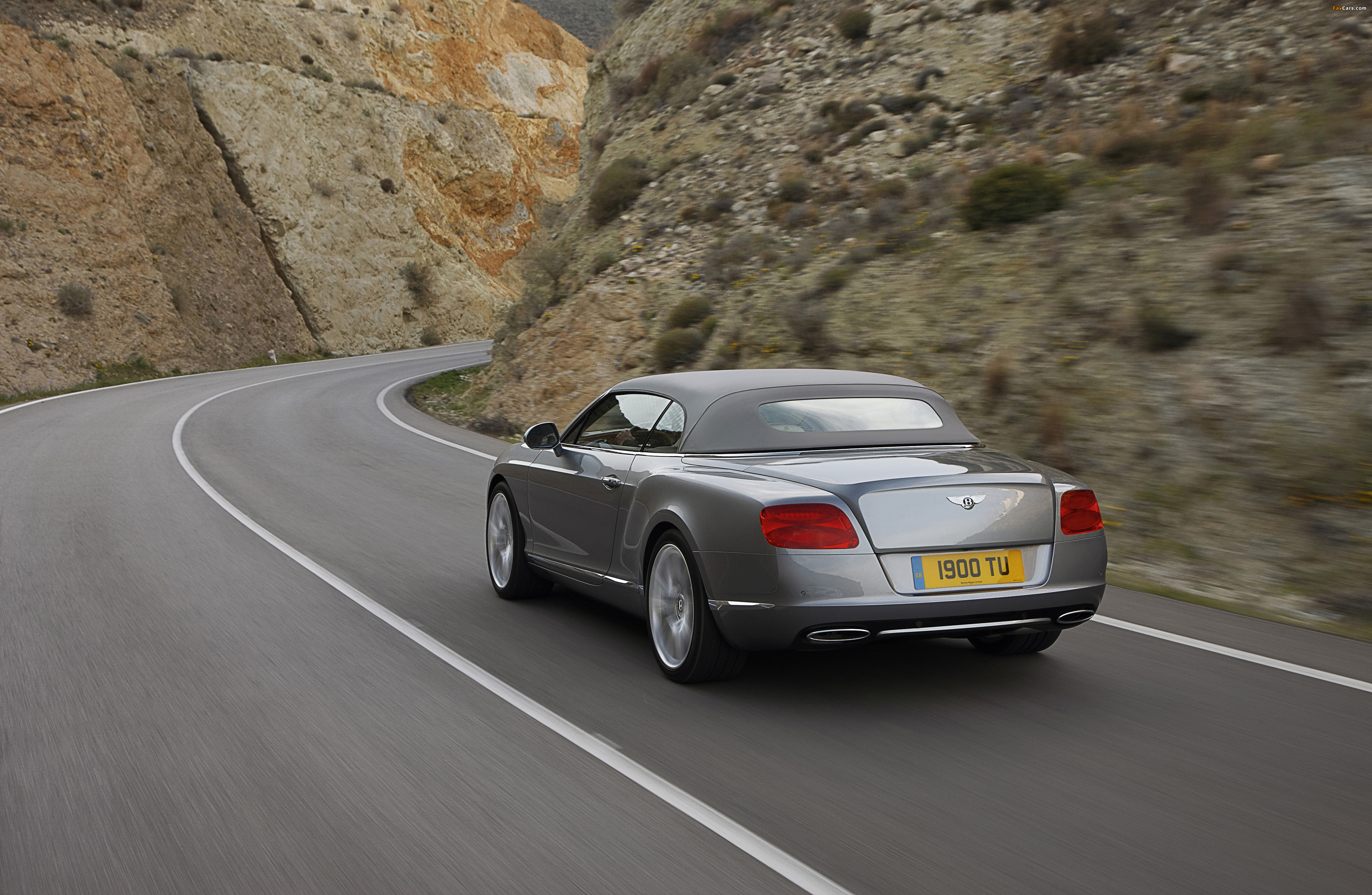 Bentley Continental GT Convertible 2011–15 wallpapers (4096 x 2671)