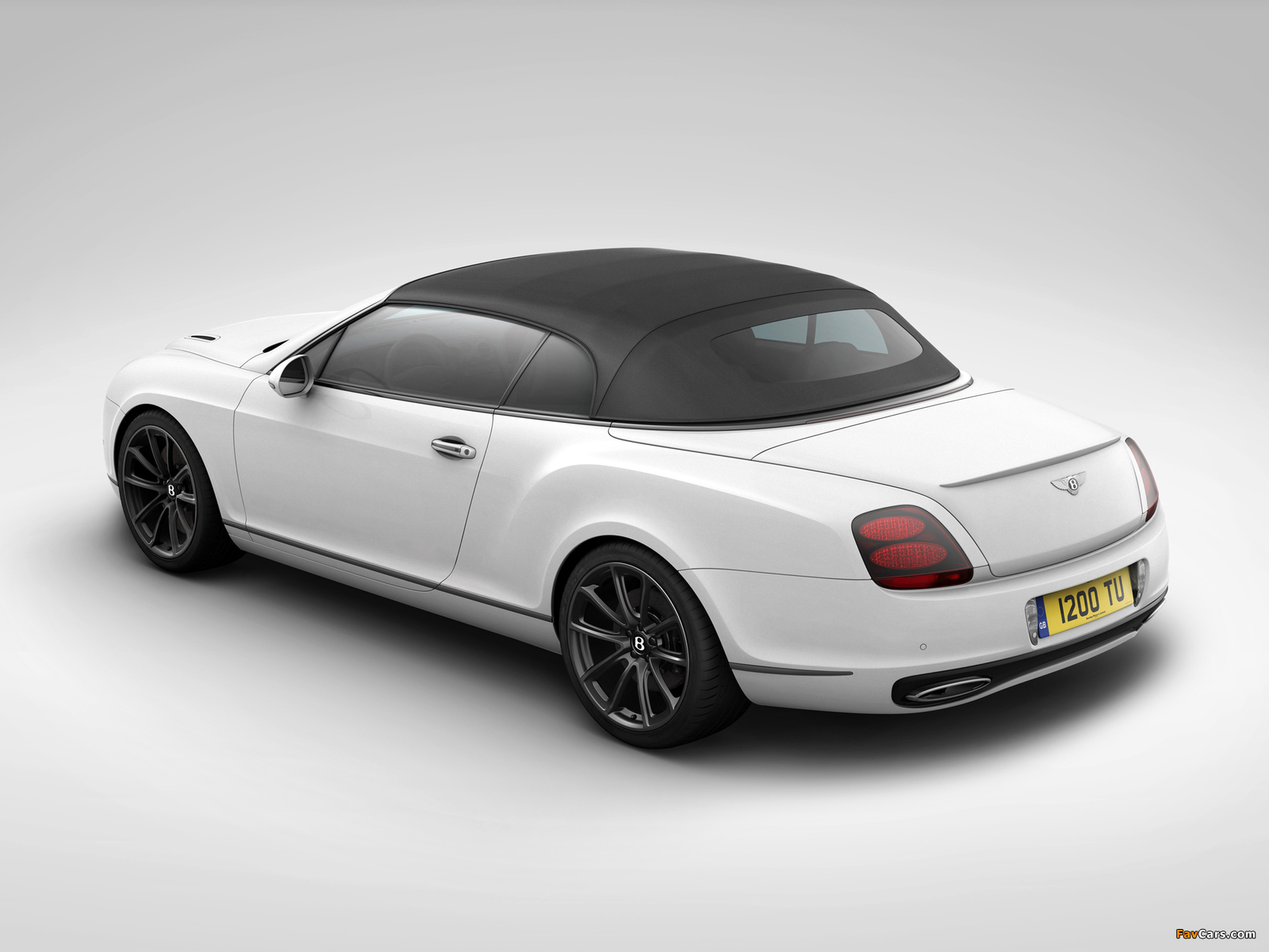 Bentley Continental Supersports ISR Convertible 2011 wallpapers (1600 x 1200)