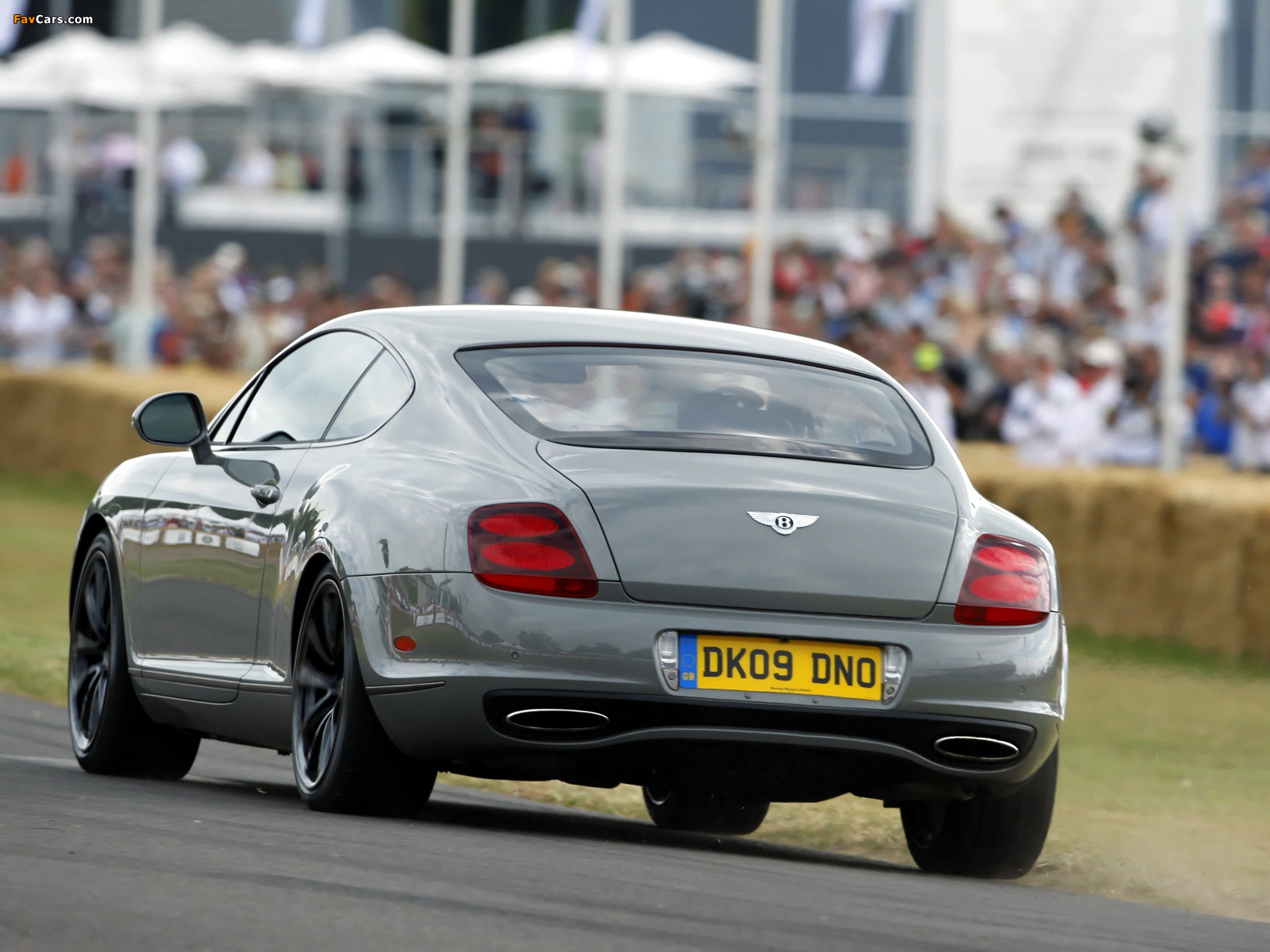 Bentley Continental Supersports 2009–11 wallpapers (1600 x 1200)