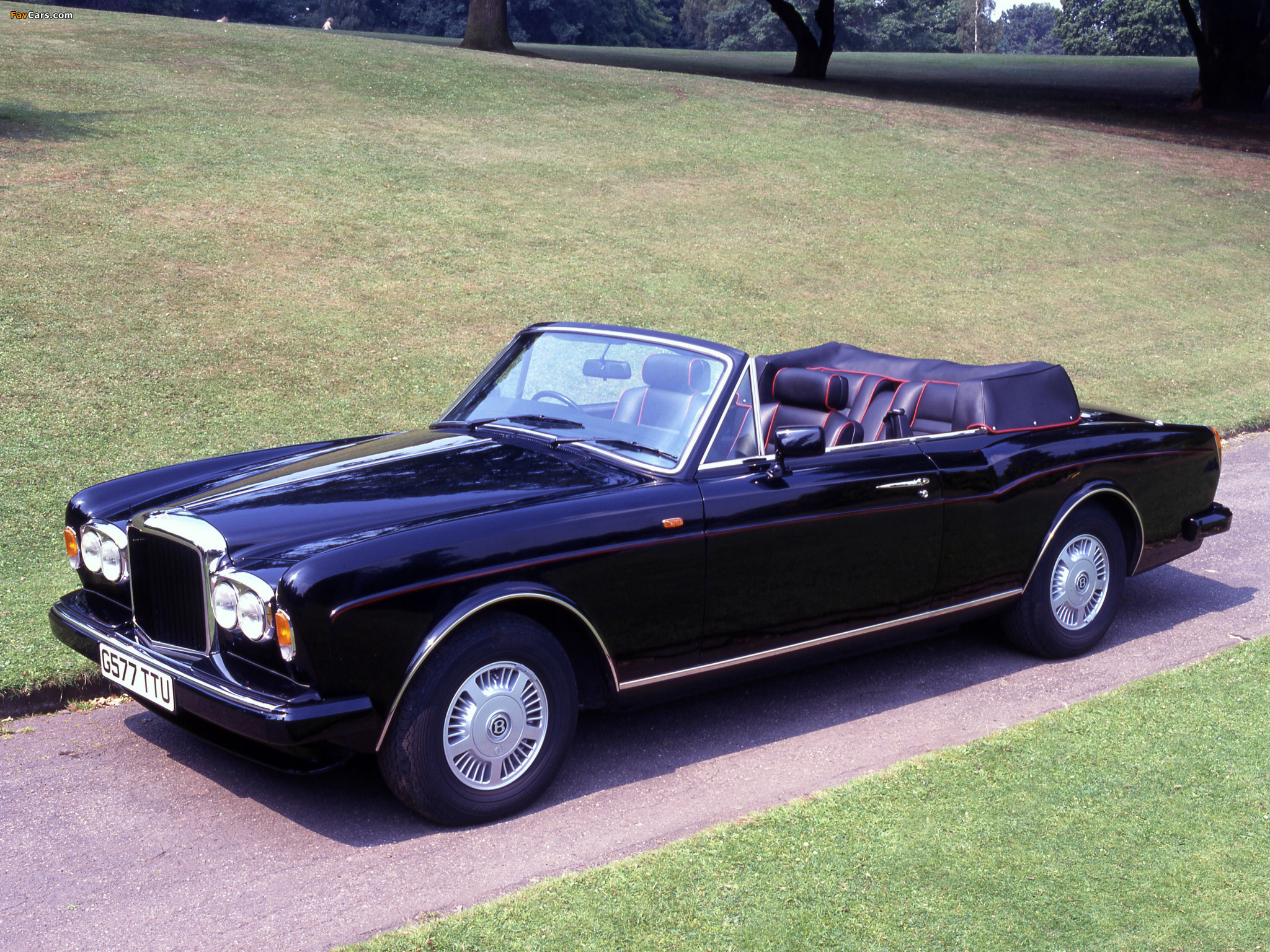 Bentley Continental Convertible UK-spec 1992–95 wallpapers (2048 x 1536)