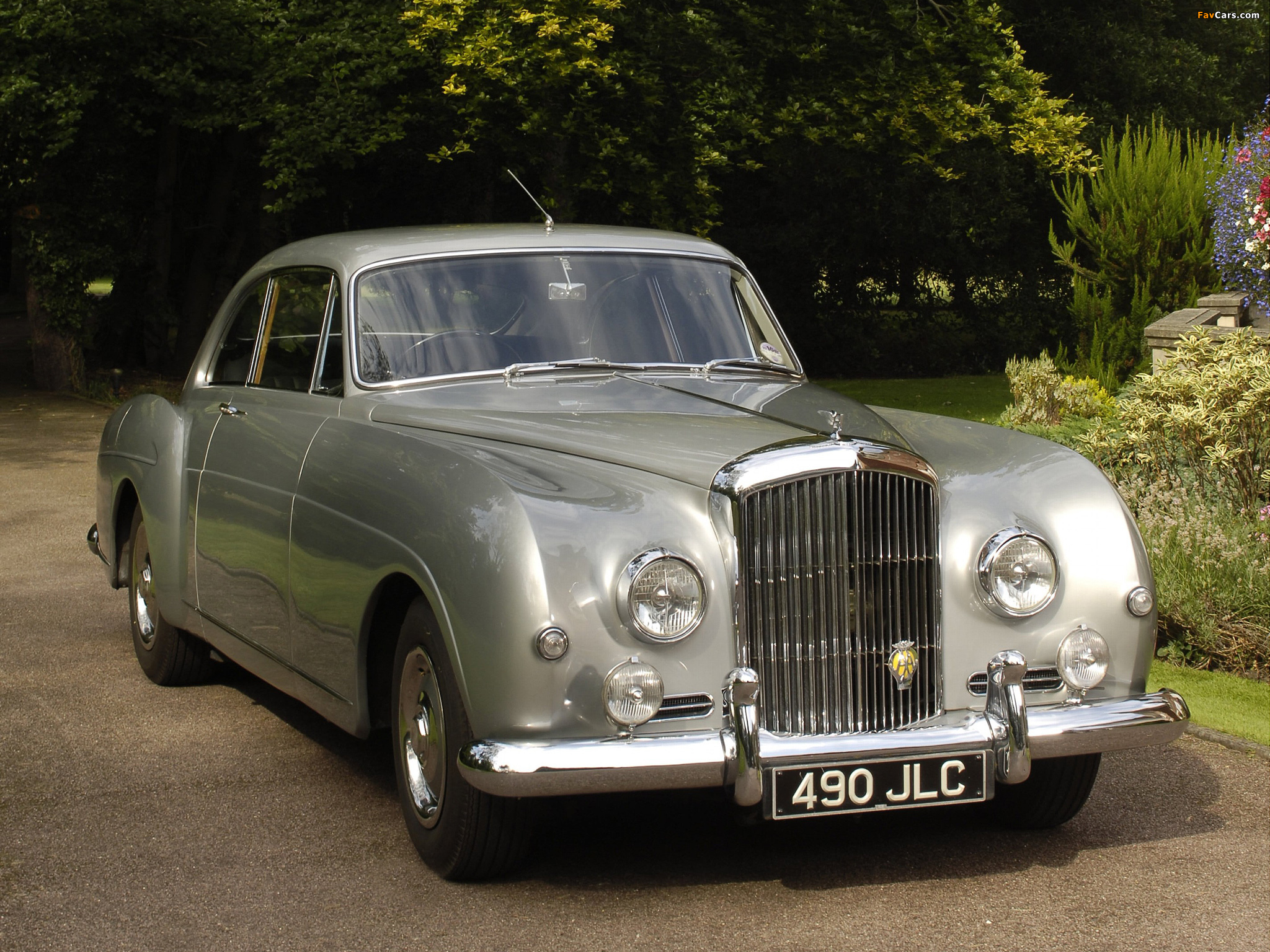 Images of Bentley S1 Continental Sports Saloon by Mulliner 1955–59 (2048 x 1536)