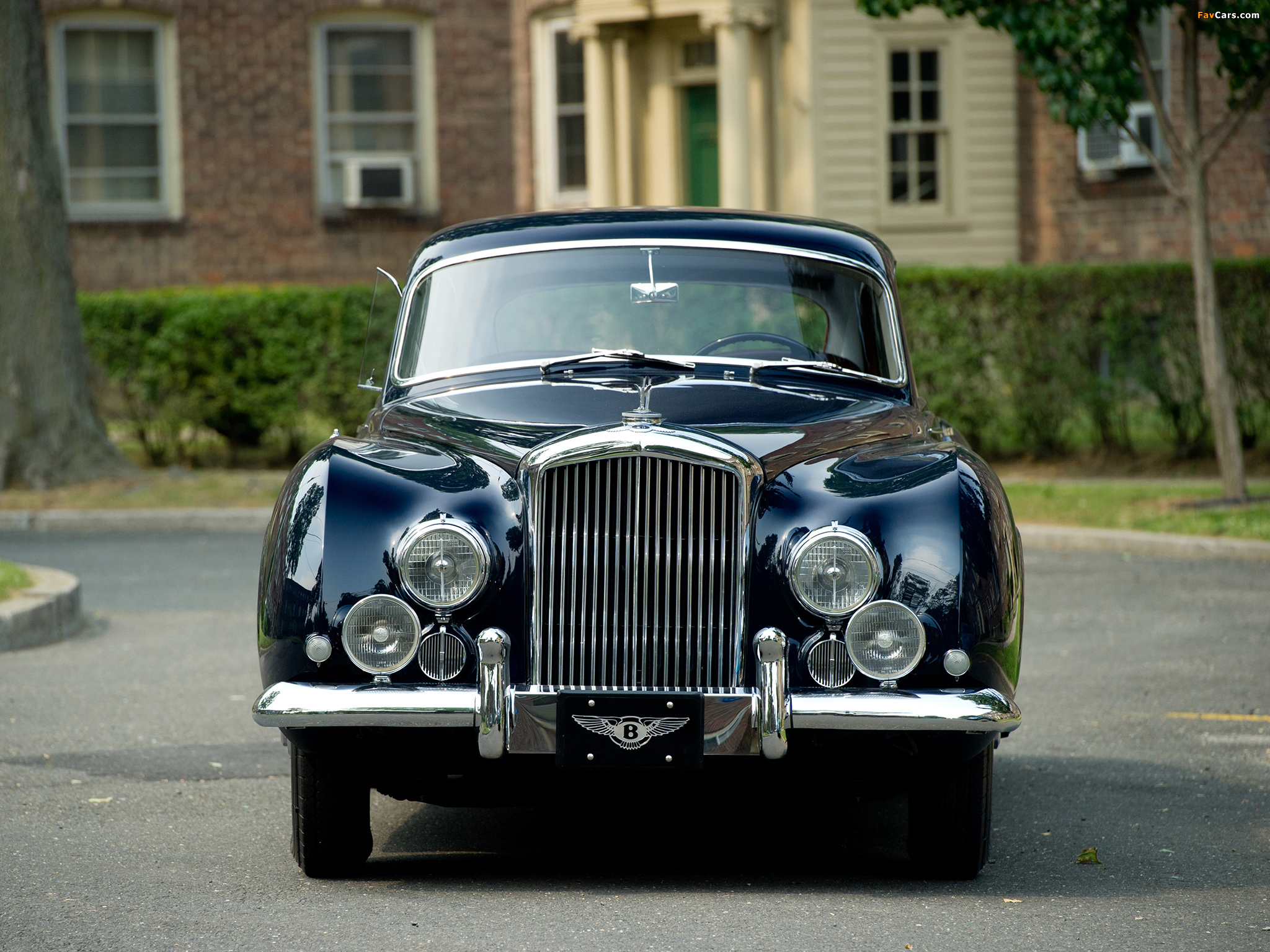 Photos of Bentley R-Type Continental Fastback 1953–55 (2048 x 1536)