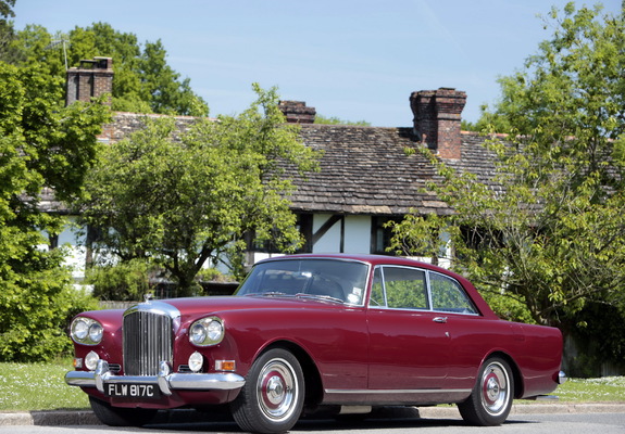 Pictures of Bentley S3 Continental Coupe by Mulliner Park Ward UK-spec 1964–65