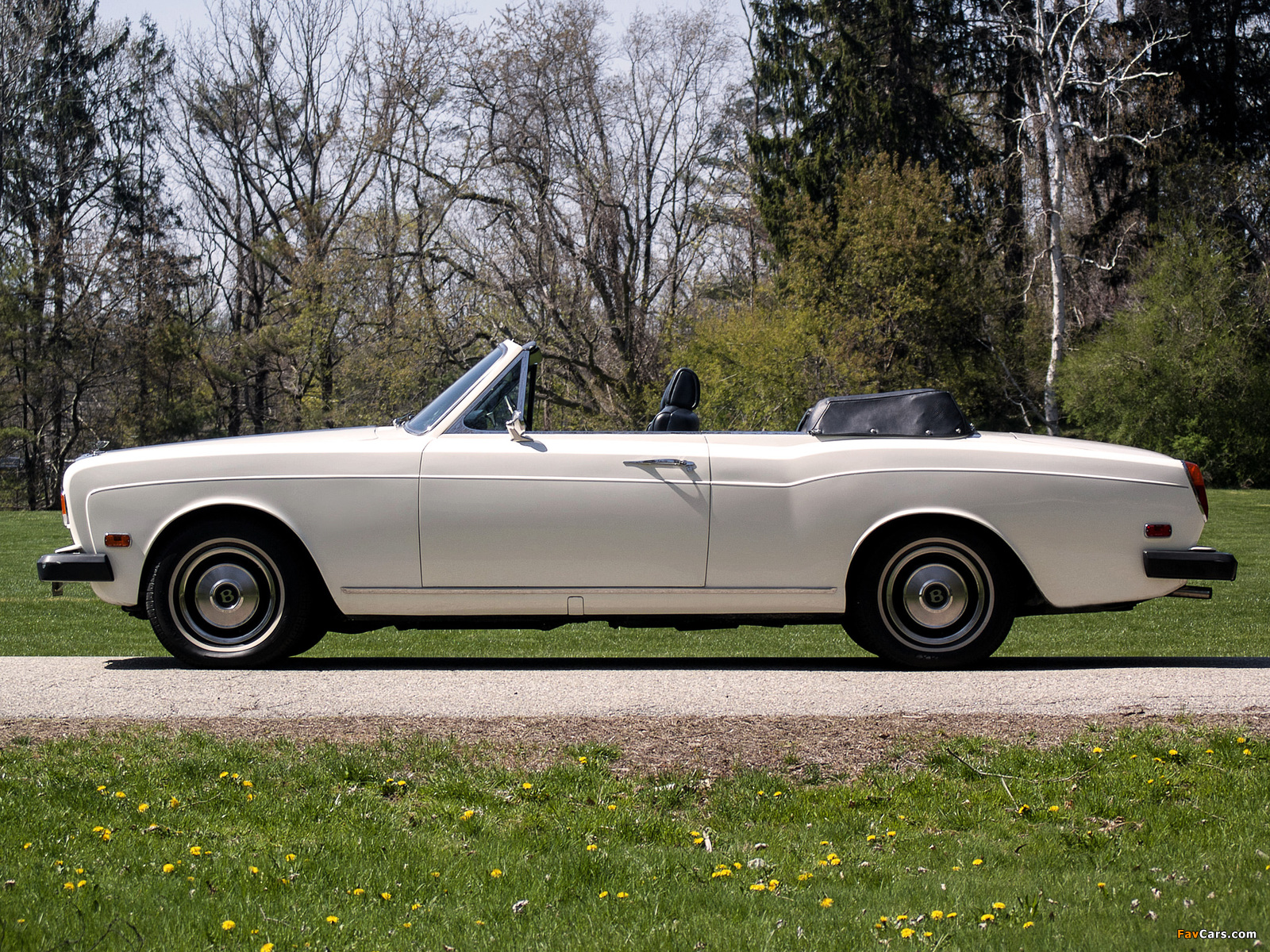 Bentley Corniche Convertible US-spec (Series I) 1971–77 photos (1600 x 1200)