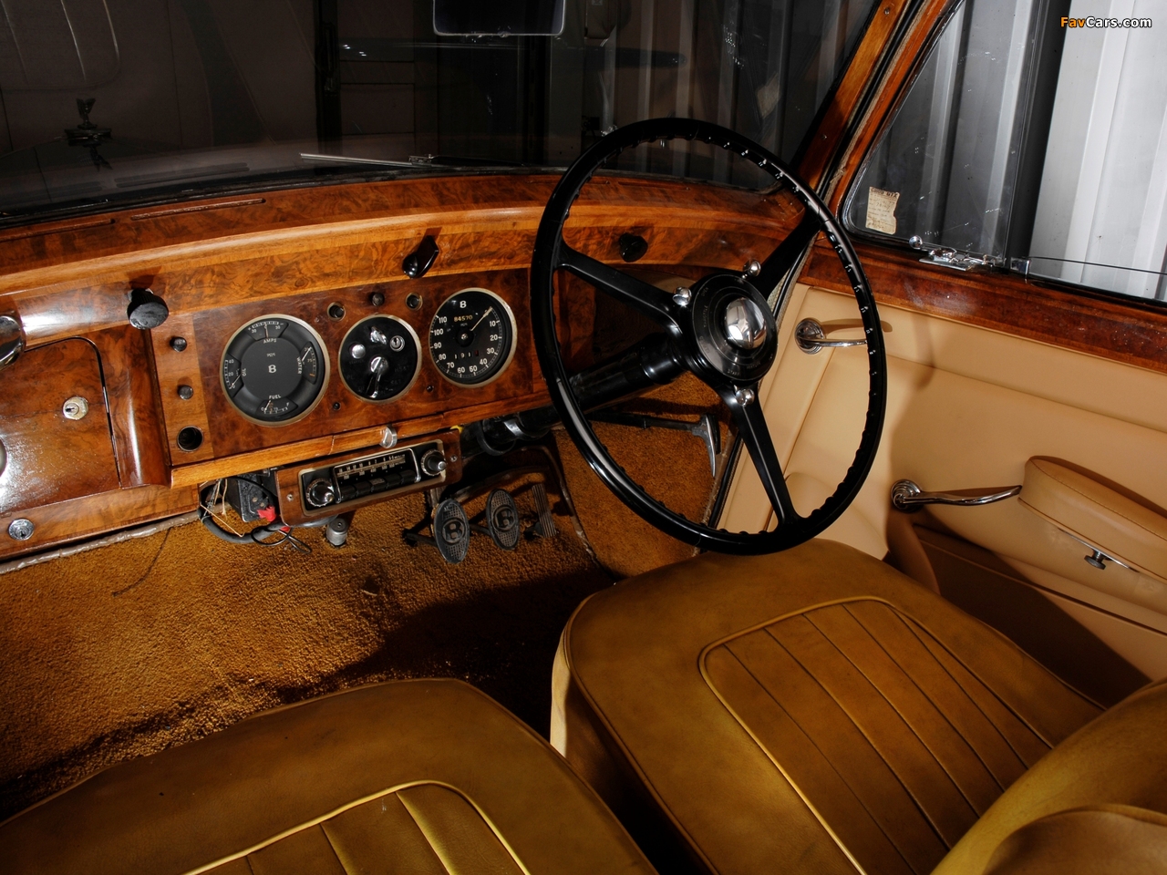 Bentley Mark VI Saloon 1946–52 wallpapers (1280 x 960)