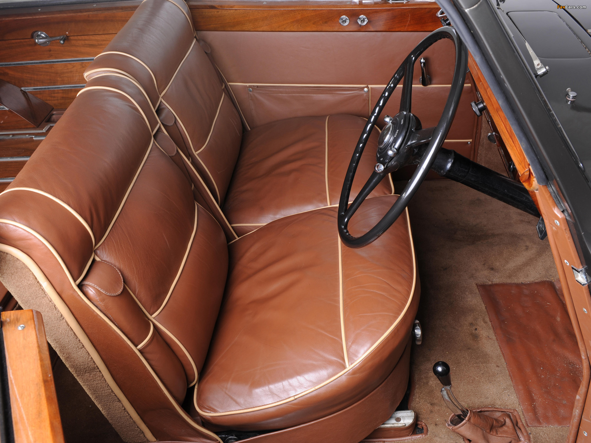 Photos of Bentley Mark VI Countryman by Radford 1947 (2048 x 1536)