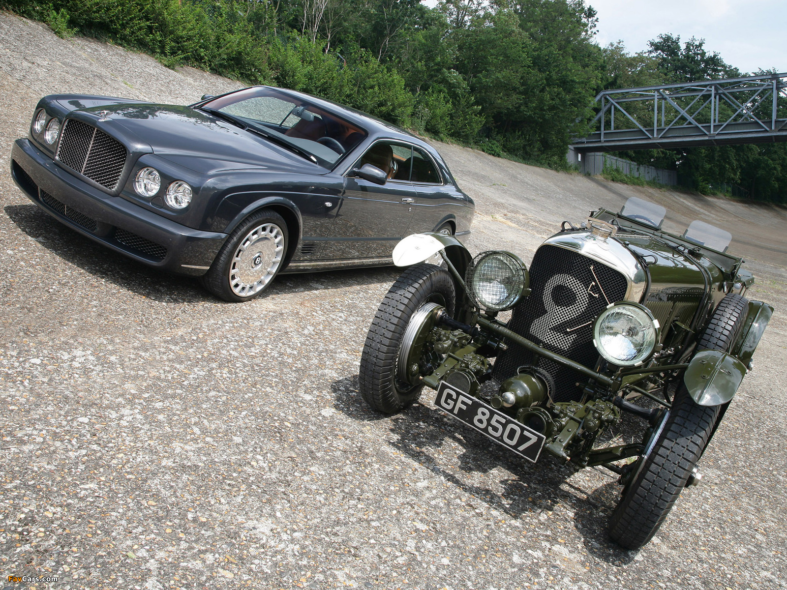 Pictures of Bentley (1600 x 1200)