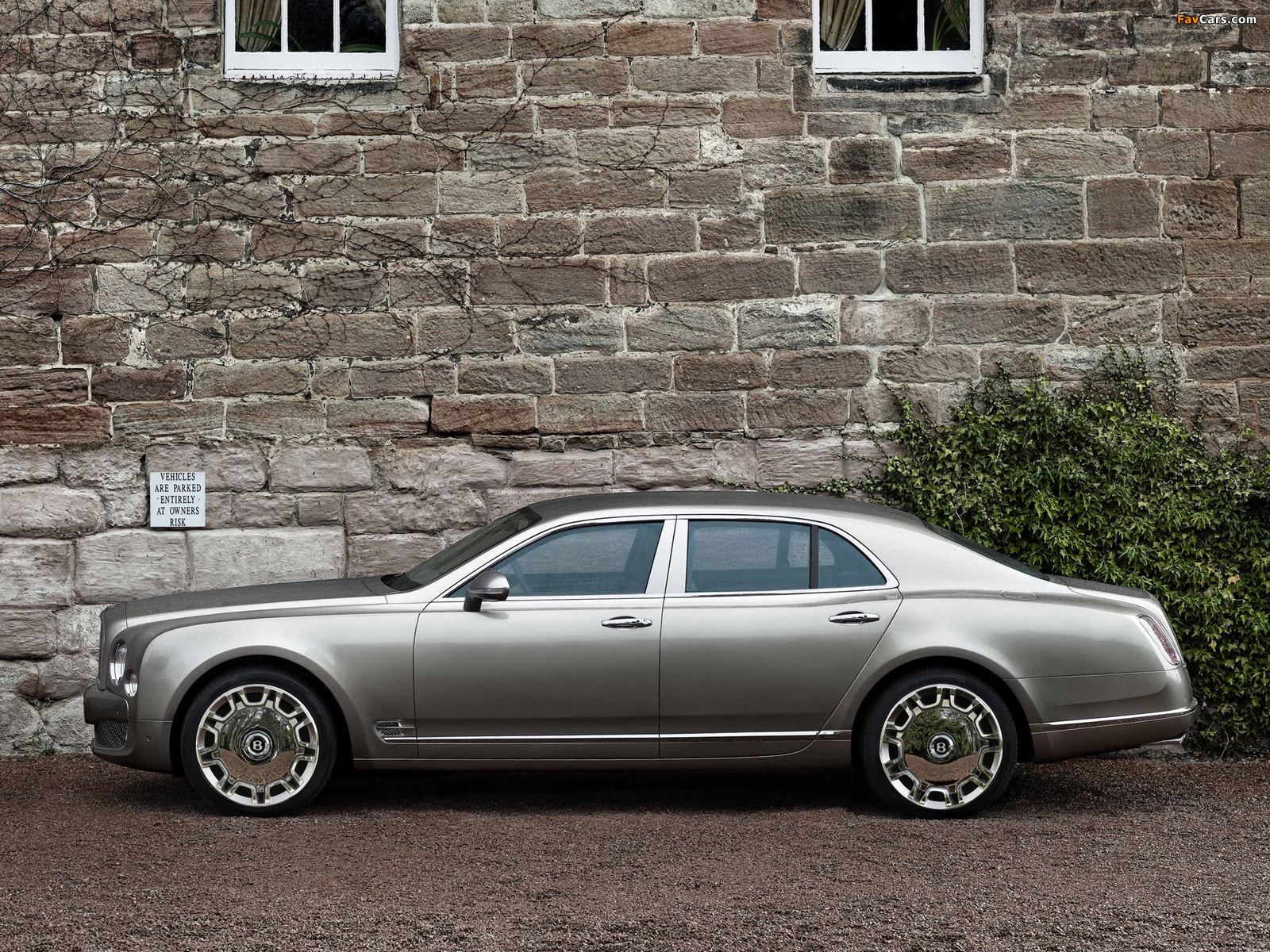 Bentley Mulsanne 2010 pictures (1600 x 1200)