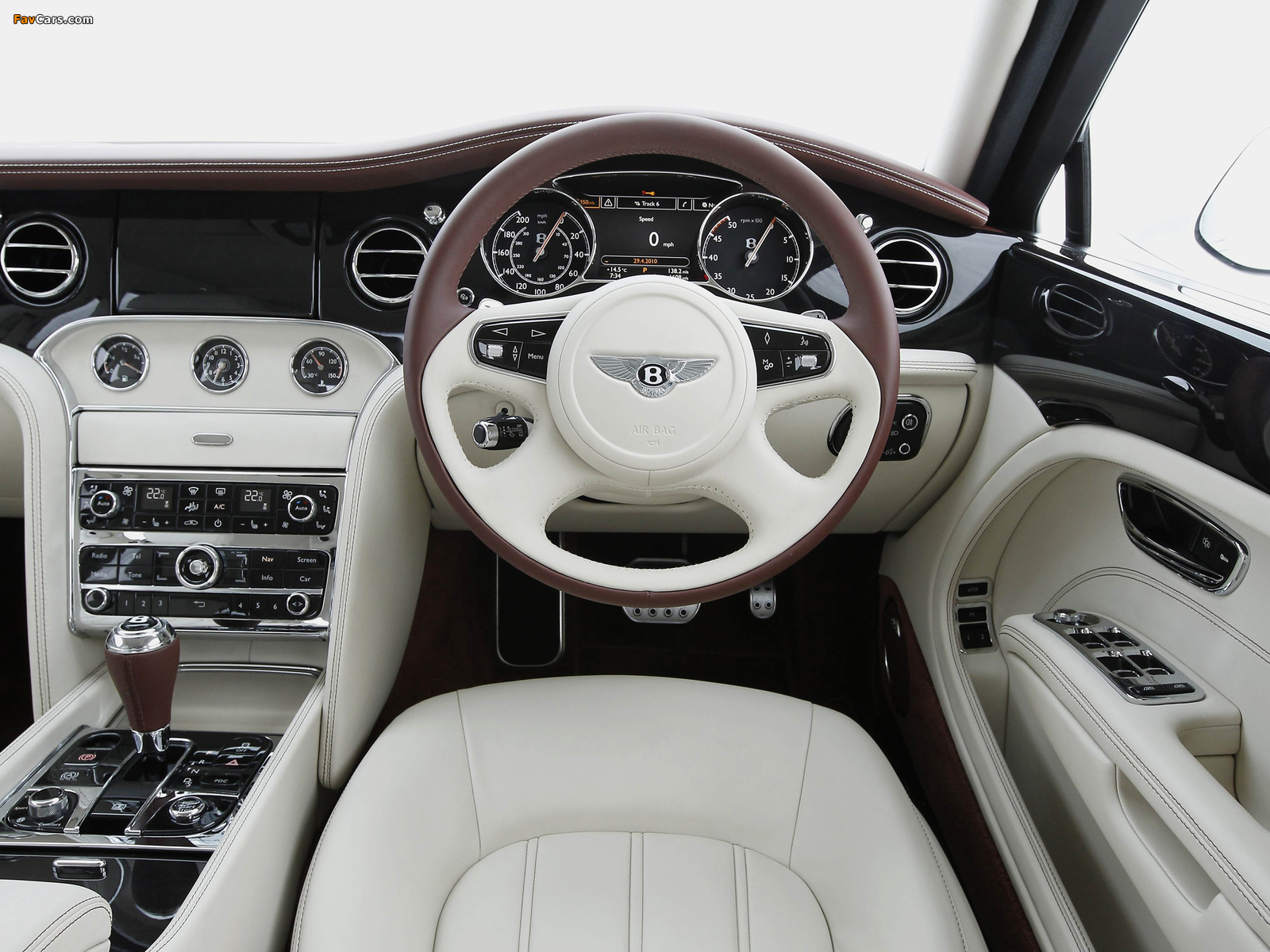 Bentley Mulsanne UK-spec 2010 pictures (1600 x 1200)