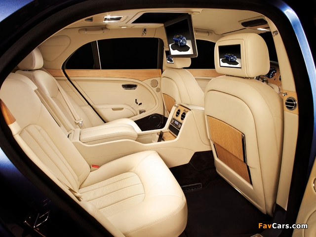 Bentley Mulsanne Executive 2012 pictures (640 x 480)