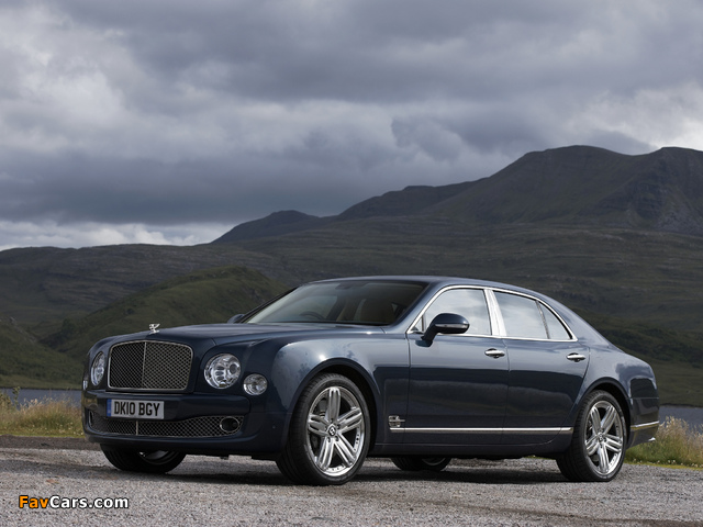 Images of Bentley Mulsanne UK-spec 2010 (640 x 480)