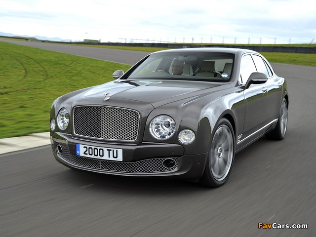 Images of Bentley Mulsanne The Ultimate Grand Tourer UK-spec 2013 (640 x 480)