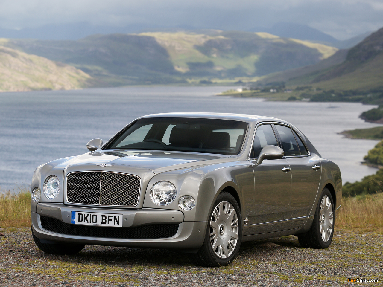 Photos of Bentley Mulsanne UK-spec 2010 (1280 x 960)