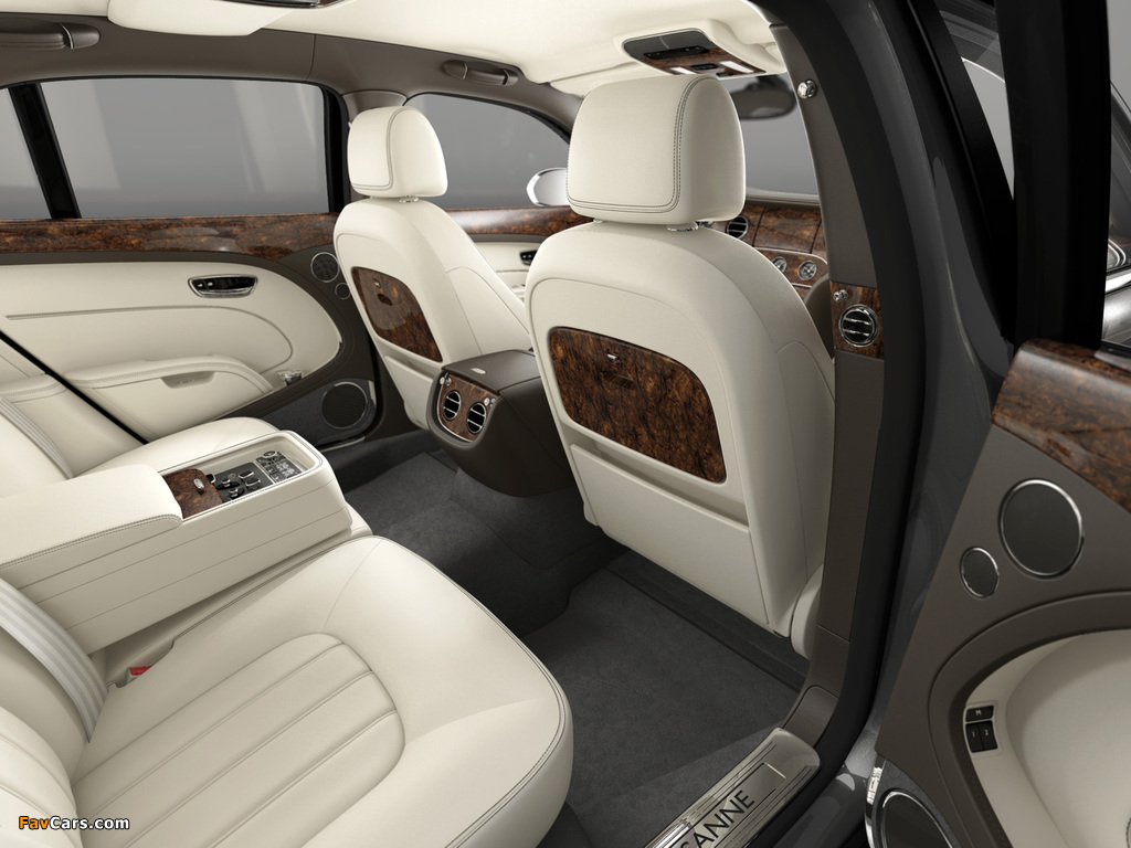 Bentley Mulsanne UK-spec 2010 wallpapers (1024 x 768)