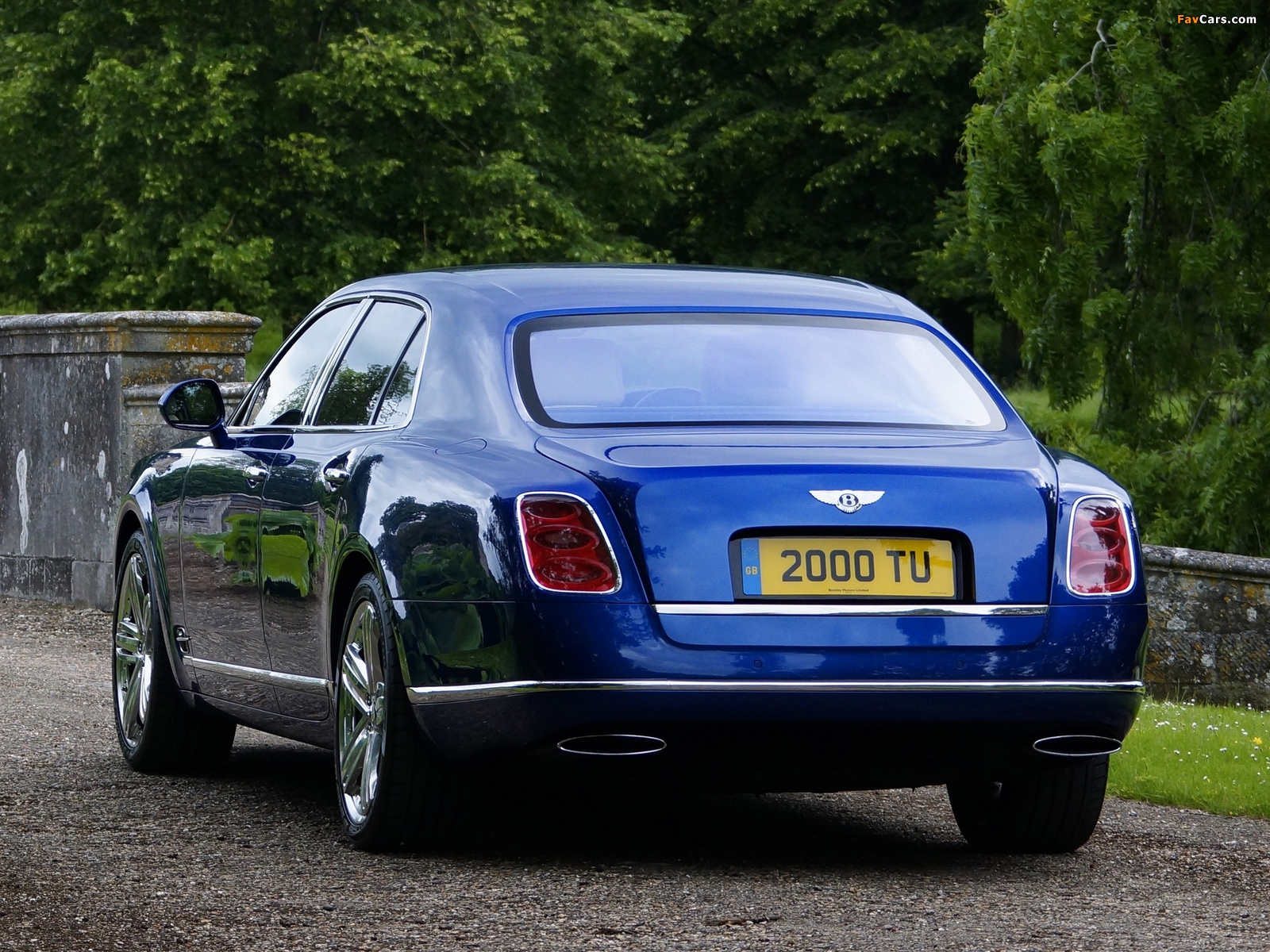 Bentley Mulsanne The Ultimate Grand Tourer UK-spec 2013 wallpapers (1600 x 1200)