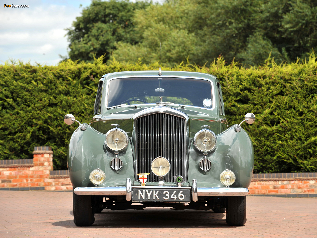 Bentley R-Type Standard Saloon 1952–55 pictures (1280 x 960)