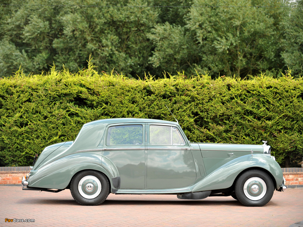 Photos of Bentley R-Type Standard Saloon 1952–55 (1024 x 768)