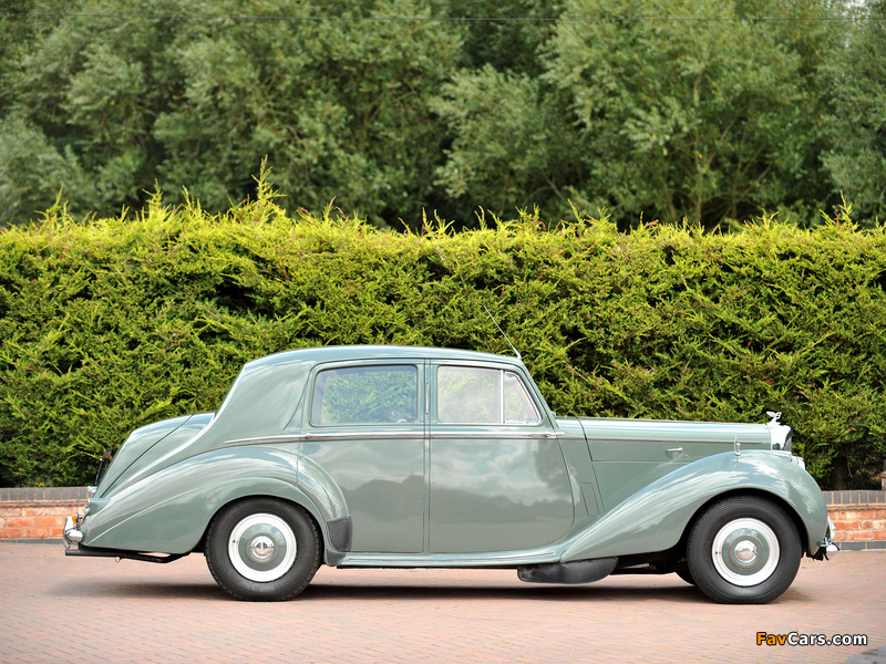 Photos of Bentley R-Type Standard Saloon 1952–55 (800 x 600)