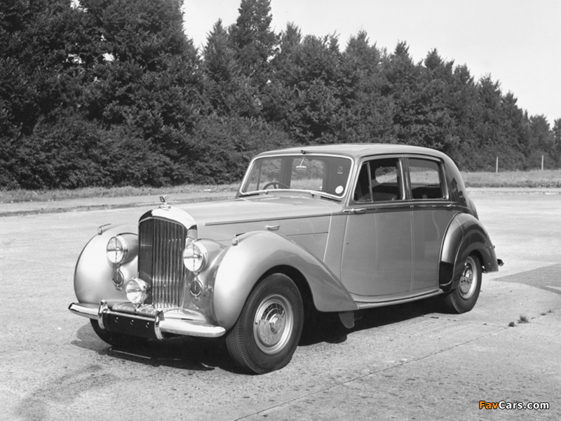 Bentley R-Type Standard Saloon 1952–55 wallpapers (800 x 600)