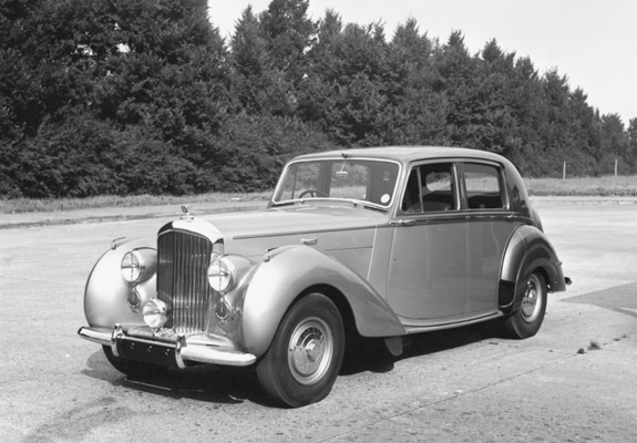 Bentley R-Type Standard Saloon 1952–55 wallpapers