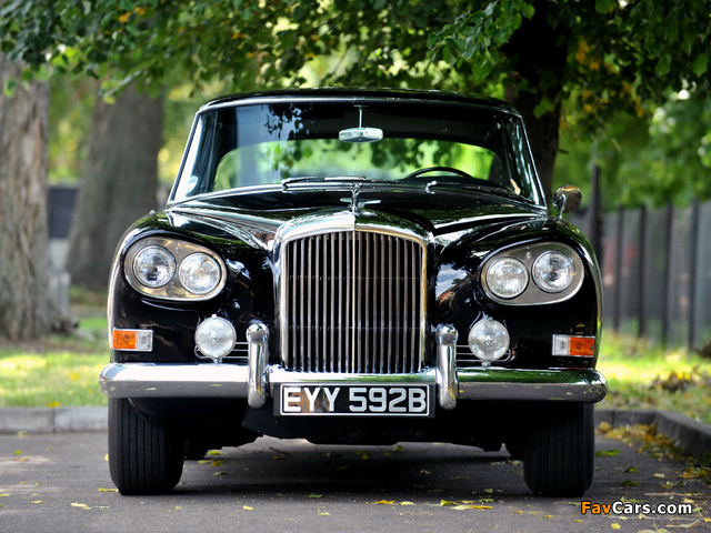 Bentley S3 Continental Coupe by Mulliner & Park Ward 1964–65 wallpapers (640 x 480)
