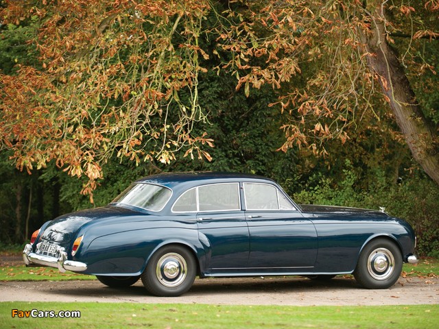 Photos of Bentley S3 Continental Saloon by James Young 1963–65 (640 x 480)