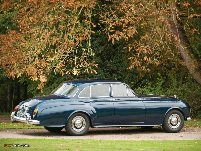 Photos of Bentley S3 Continental Saloon by James Young 1963–65 (800 x 600)