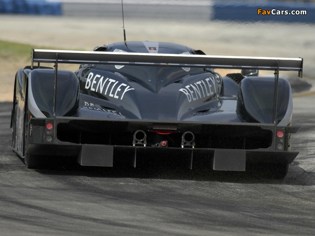 Images of Bentley Speed 8 2003 (640 x 480)