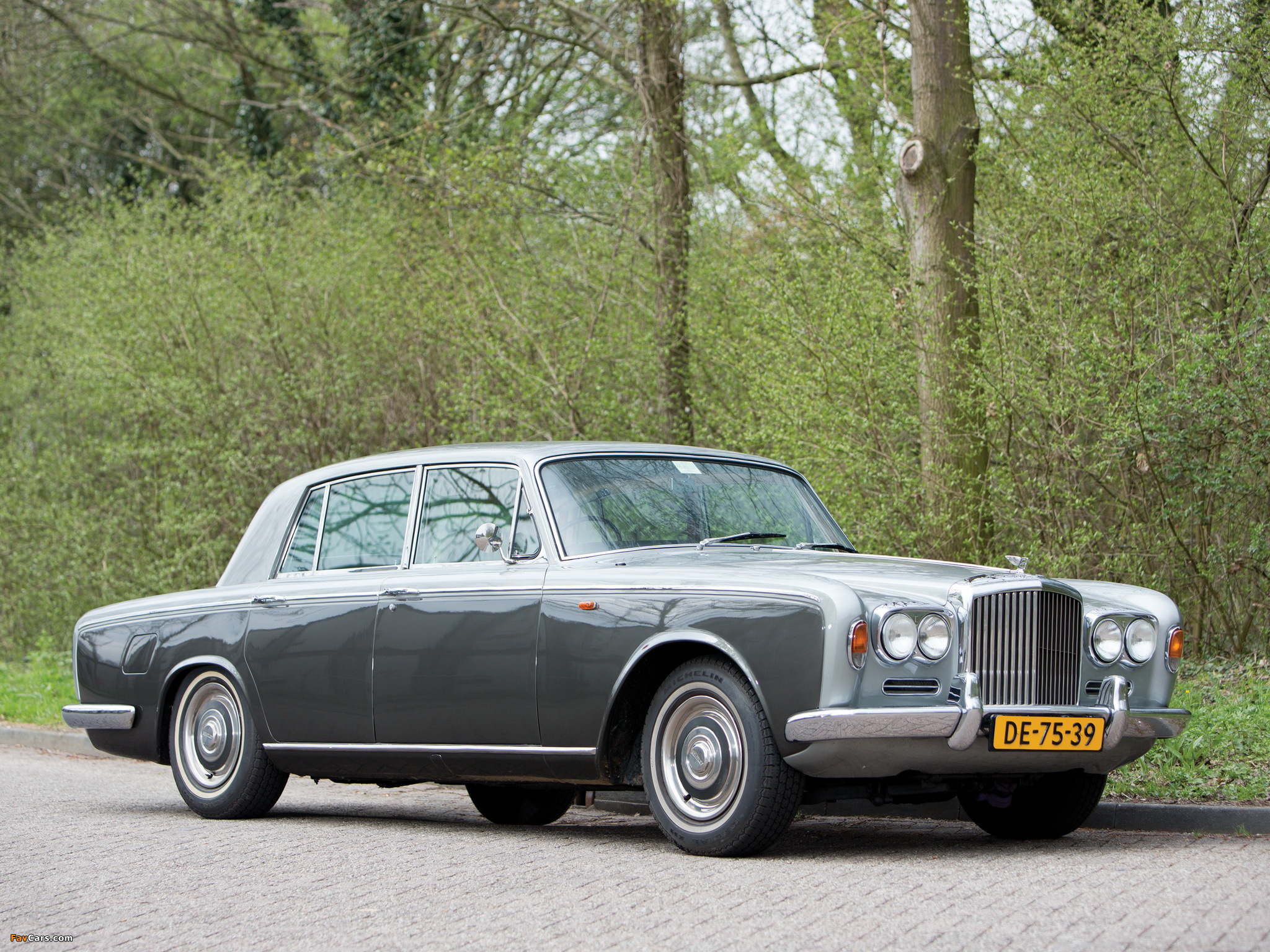 Bentley T1 1965–77 photos (2048 x 1536)