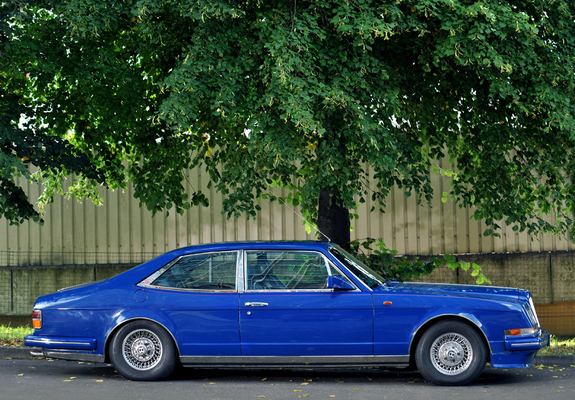 Images of Bentley Turbo R Empress II Sports Saloon by Hooper 1988