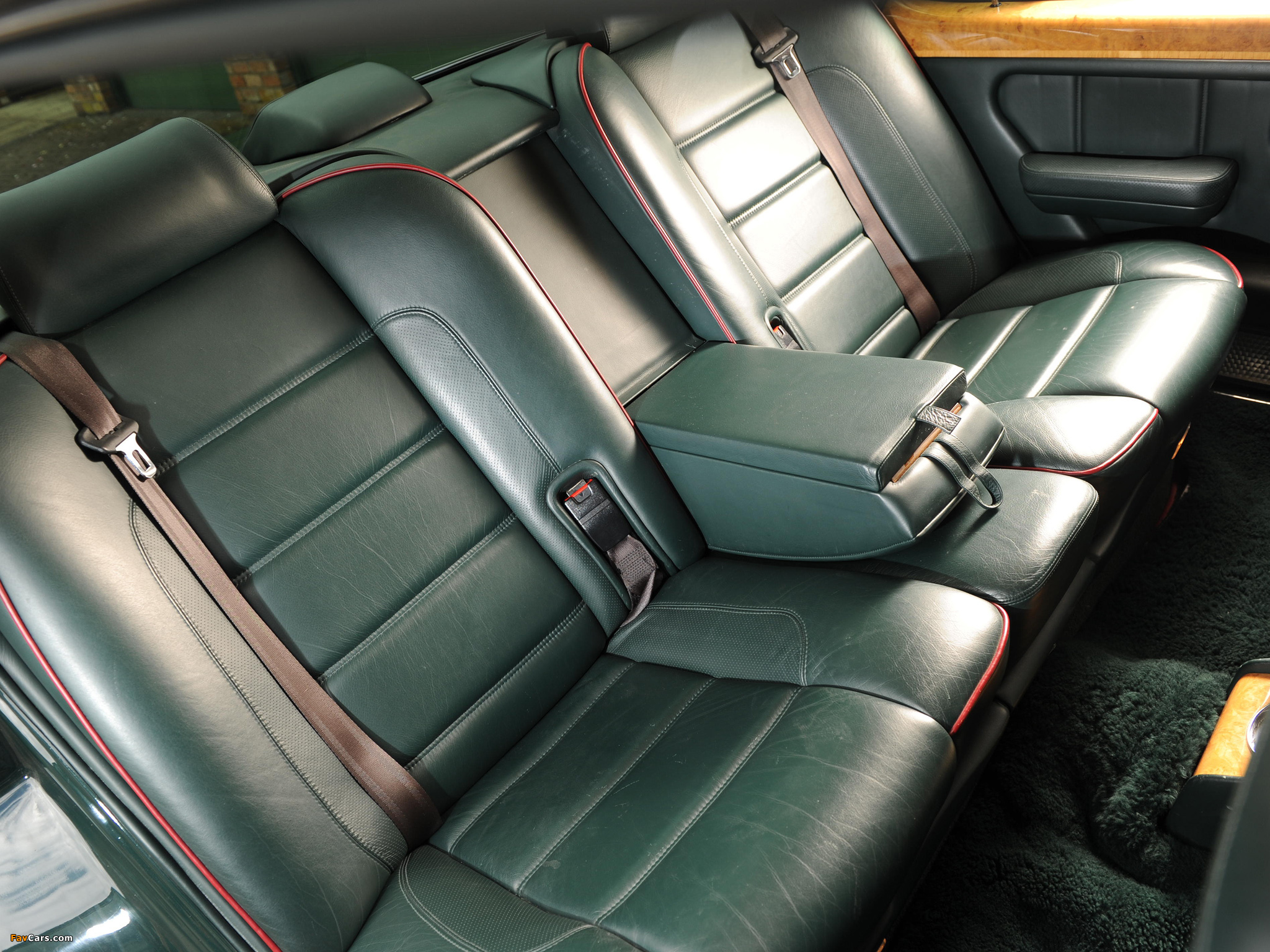 Images of Bentley Turbo RT Mulliner 1997 (2048 x 1536)