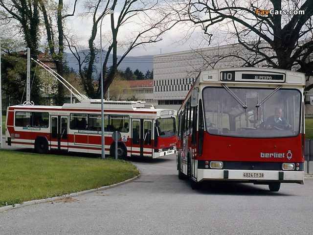 Berliet ER100 & PR100 pictures (640 x 480)