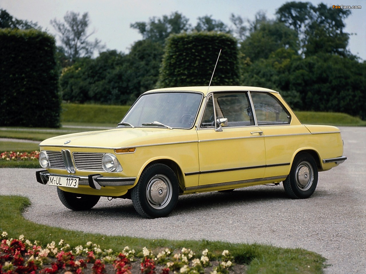 BMW 1600-2 (E10) 1966–71 pictures (1280 x 960)