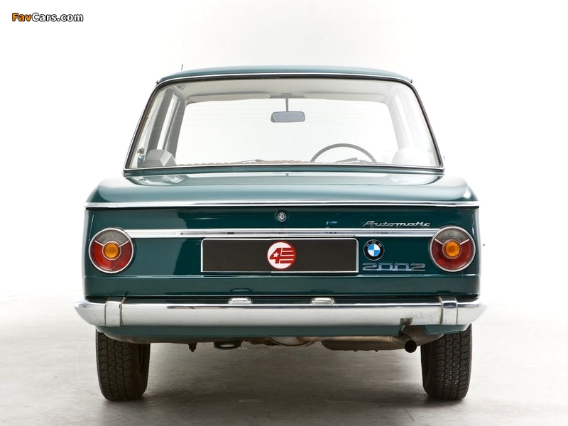 BMW 2002 Automatic UK-spec (E10) 1968–75 photos (800 x 600)