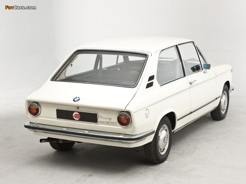BMW 2000 Touring UK-spec (E6) 1971–77 photos (800 x 600)
