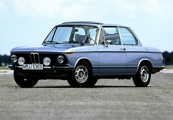 BMW 1502 (E10) 1975–77 pictures