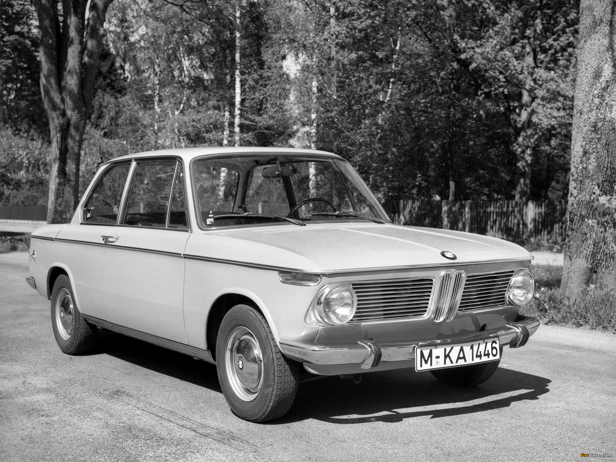 BMW 1600-2 (E10) 1967–71 images (2048 x 1536)