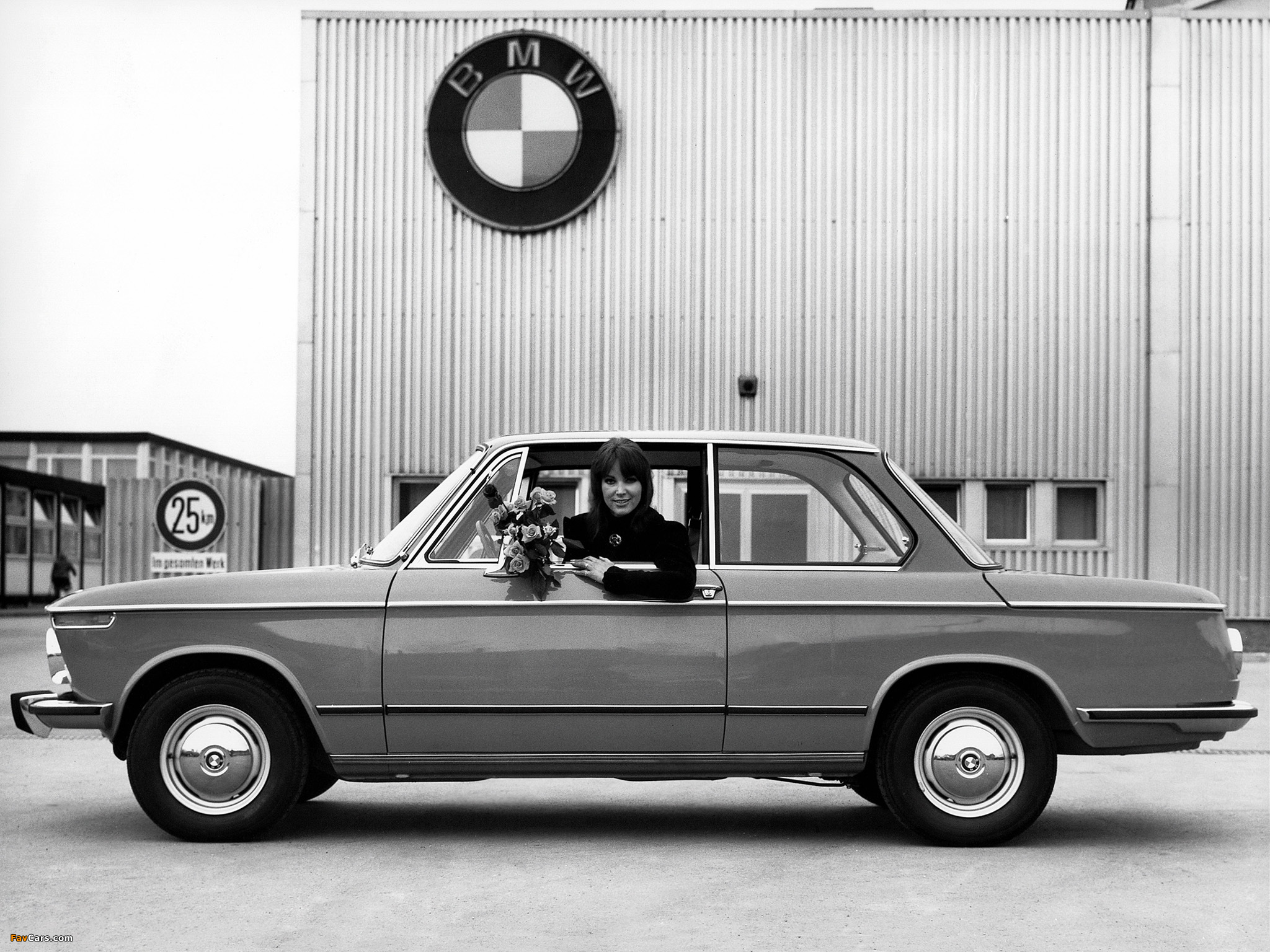 Images of BMW 1600-2 (E10) 1967–71 (2048 x 1536)