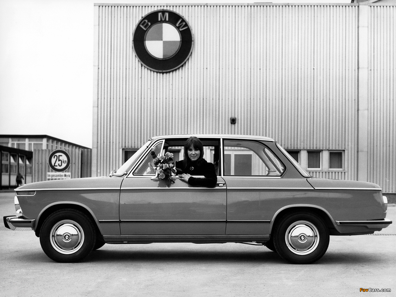 Images of BMW 1600-2 (E10) 1967–71 (1280 x 960)