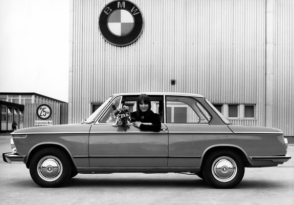 Images of BMW 1600-2 (E10) 1967–71